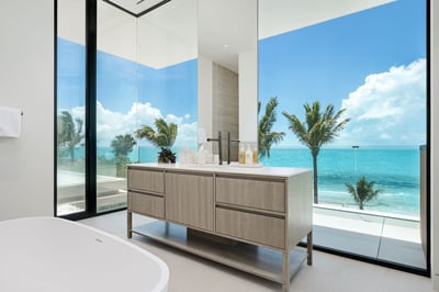 Luxury Villa Photo #21