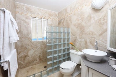 Luxury Villa Photo #17