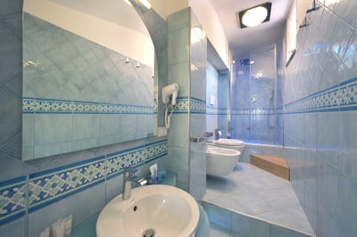 Luxury Villa Photo #21