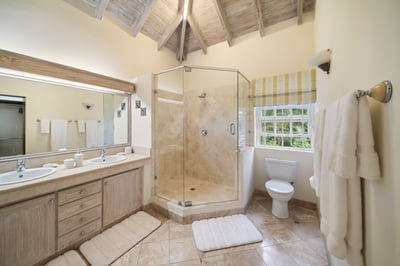 Luxury Villa Photo #29