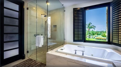 Luxury Villa Photo #16