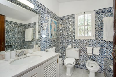 Luxury Villa Photo #27