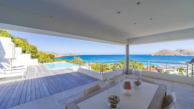 Luxury Villa Photo #3