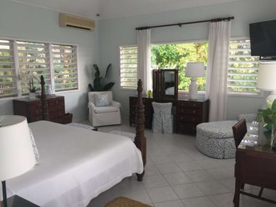 Luxury Villa Photo #15