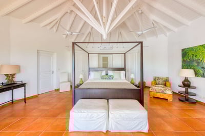 Luxury Villa Photo #29