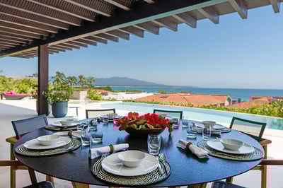 Luxury Villa Photo #6