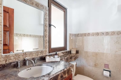 Luxury Villa Photo #47