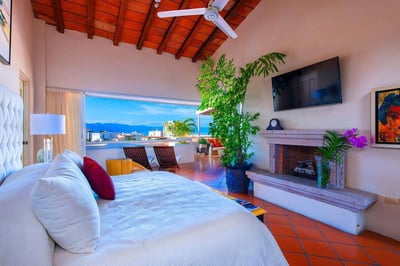 Luxury Villa Photo #24