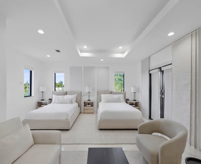 Luxury Villa Photo #46