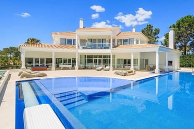 Luxury Villa Photo #4