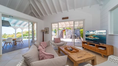 Luxury Villa Photo #16