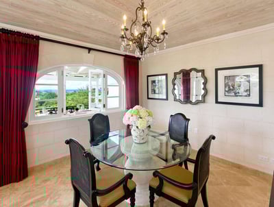 Luxury Villa Photo #6