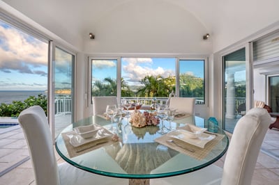 Luxury Villa Photo #12