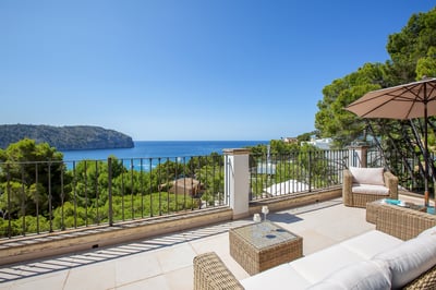 Luxury Villa Photo #12