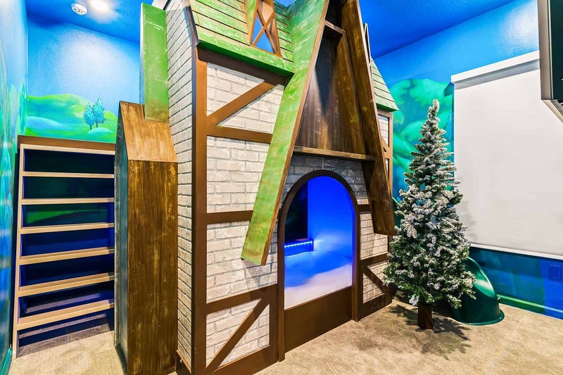 Royal Flush at Villatel Village Solterra