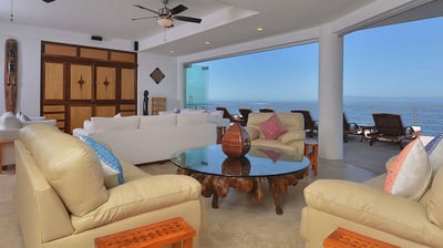 Luxury Villa Photo #19