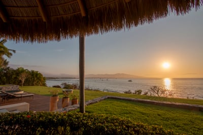 Luxury Villa Photo #10