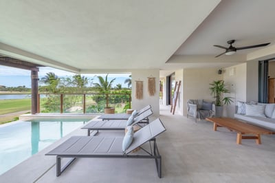 Luxury Villa Photo #5