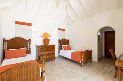 Luxury Villa Photo #38
