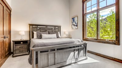 King Suite 2 on upper level