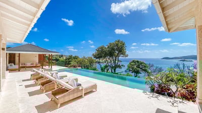 Luxury Villa Photo #11