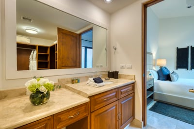 Luxury Villa Photo #47