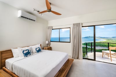 Luxury Villa Photo #38