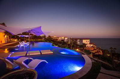 Luxury Villa Photo #9