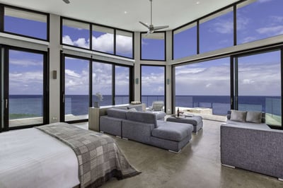 Luxury Villa Photo #23