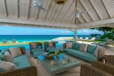 Luxury Villa Photo #6