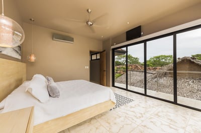 Luxury Villa Photo #18