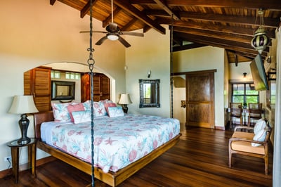 Luxury Villa Photo #81