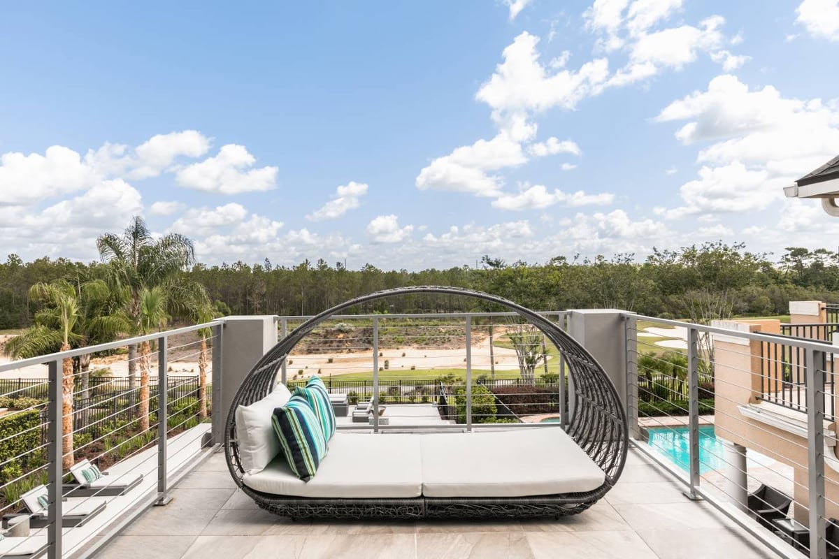 Contemporary Elegance Estate