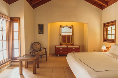 Luxury Villa Photo #26