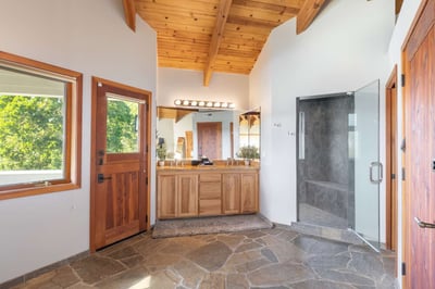 Luxury Villa Photo #64