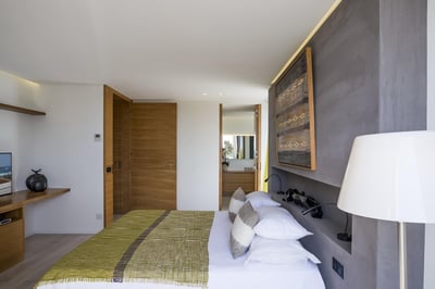 Luxury Villa Photo #18