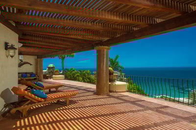 Luxury Villa Photo #16