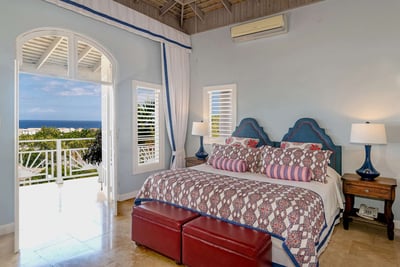 Luxury Villa Photo #17