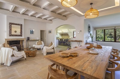 Luxury Villa Photo #11