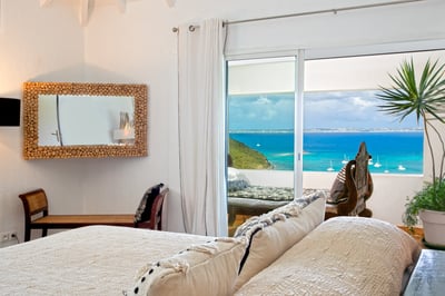 Luxury Villa Photo #18