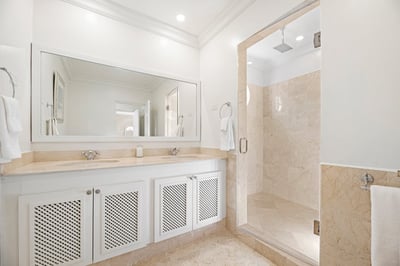 Luxury Villa Photo #21