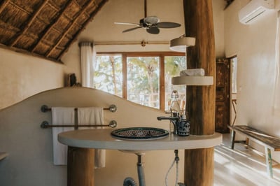 Luxury Villa Photo #13