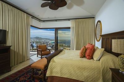 Luxury Villa Photo #19