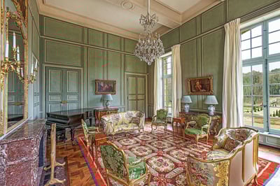 Luxury Villa Photo #9