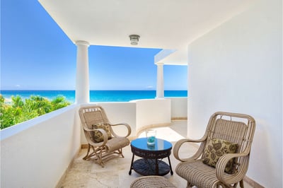 Luxury Villa Photo #8