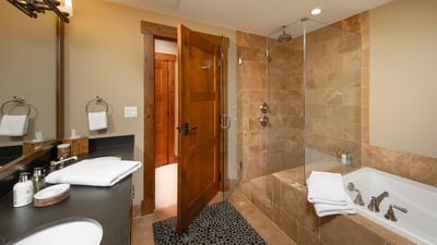 King 3 ensuite