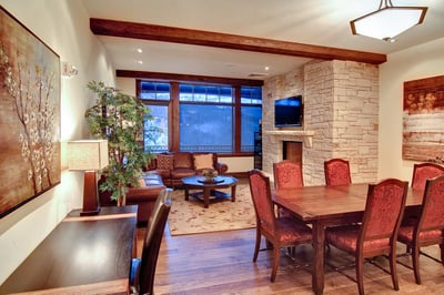 Luxury Villa Photo #3