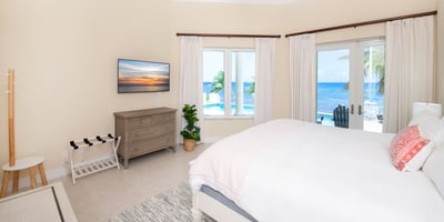 Luxury Villa Photo #26