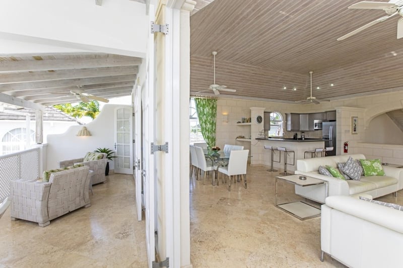 Royal Villa 1 | Swansway