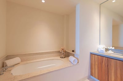 Luxury Villa Photo #19